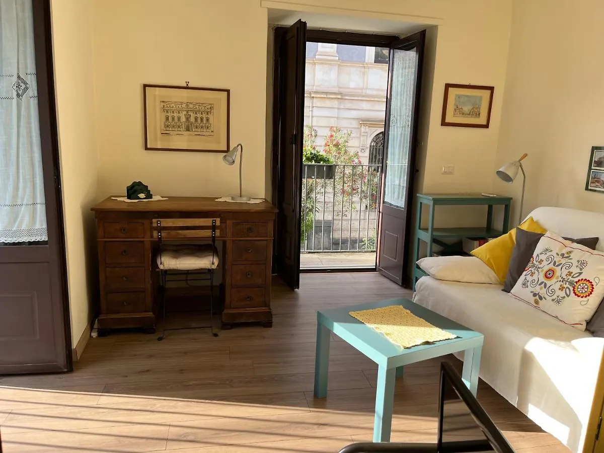 L' Angolo Dei Benedettini Catania