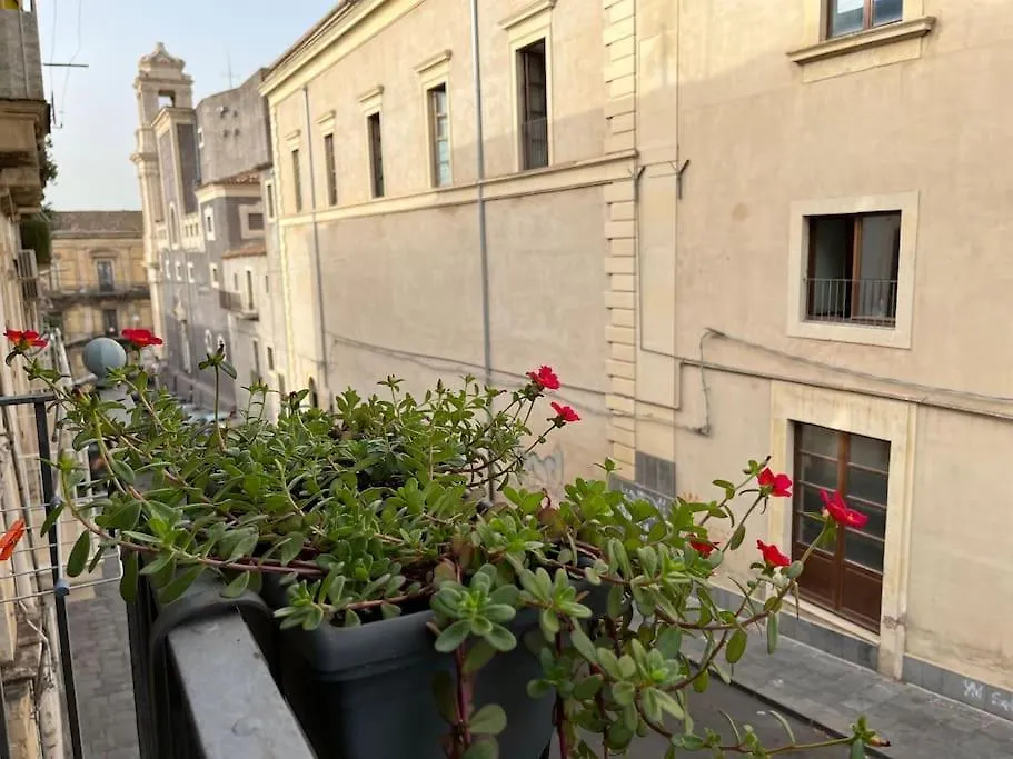 Apartment L' Angolo Dei Benedettini Catania Italy